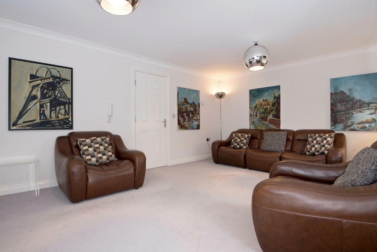 Dalton Crescent Villa Durham Eksteriør bilde