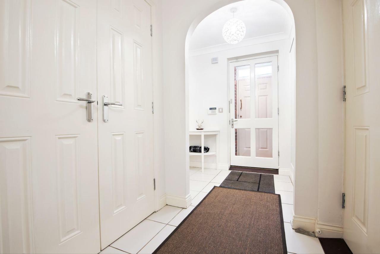 Dalton Crescent Villa Durham Eksteriør bilde